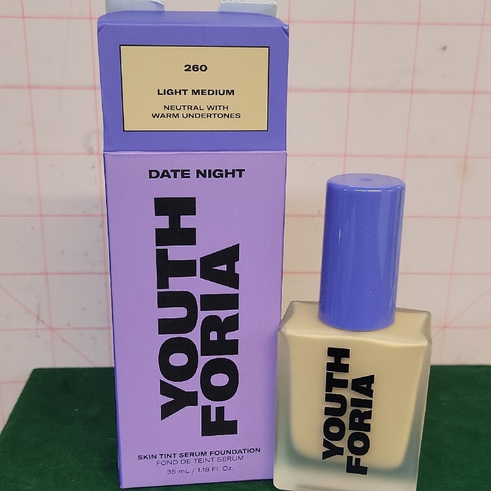 Youth Foria Skin Tint Serum Foundation - 260 Light Medium 35ml New